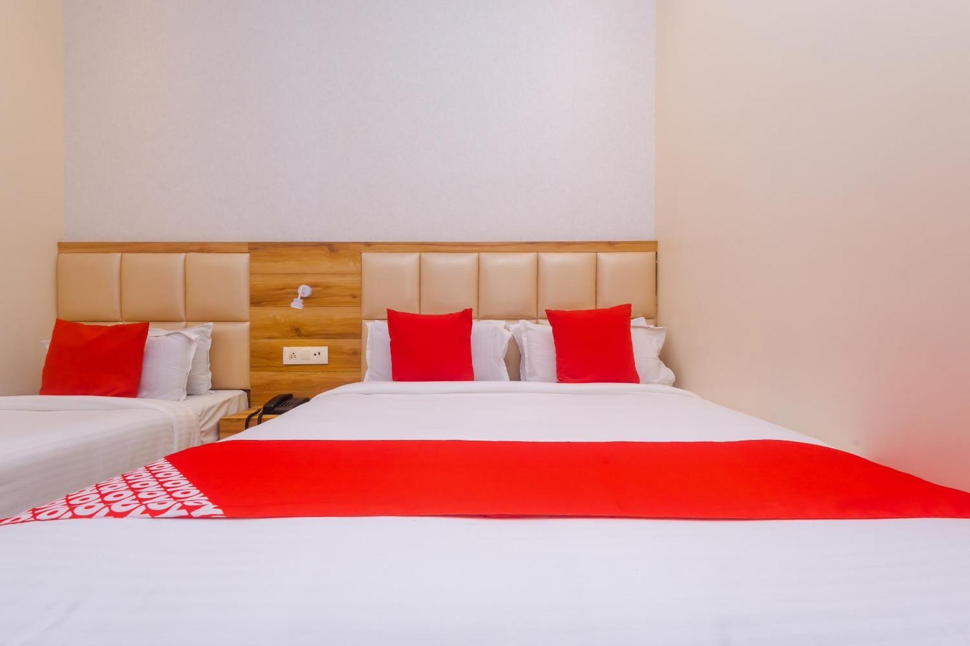 Hotel Sun City Near Saifee Hospital And Hn Reliance Hospital Mumbai Dış mekan fotoğraf